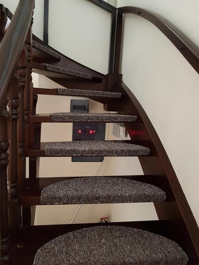 Fantastic Four Apartment *
